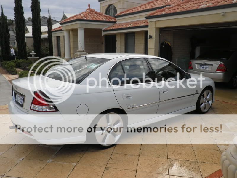 [WA] 2004 HBD VY II Calais (DUAL FUEL) Just Commodores